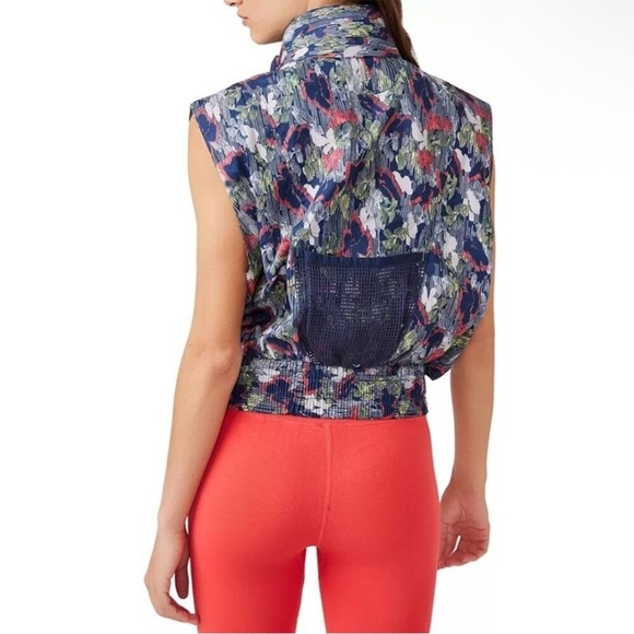 NWT! Free People Movement Vest - Picture 4 of 13